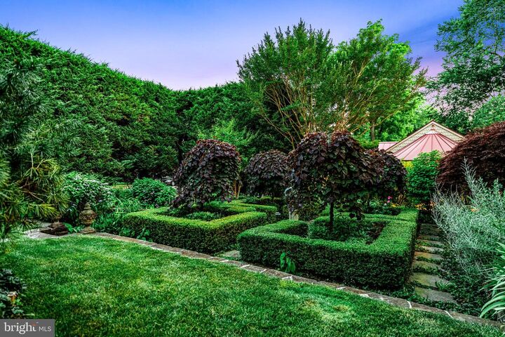 Property Photo:  500 Chester Avenue  NJ 08057 