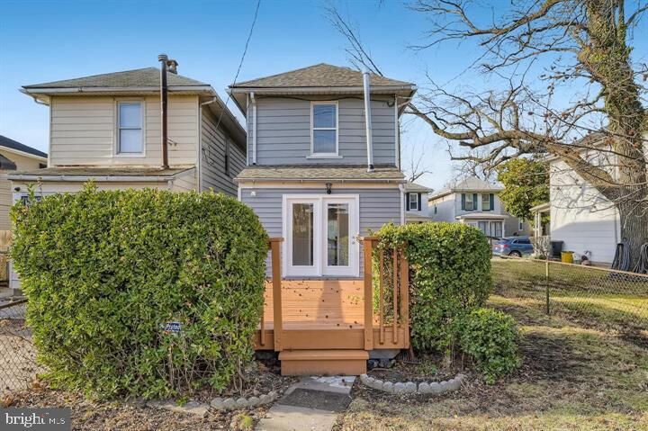 Property Photo:  117 East Avenue  MD 21222 