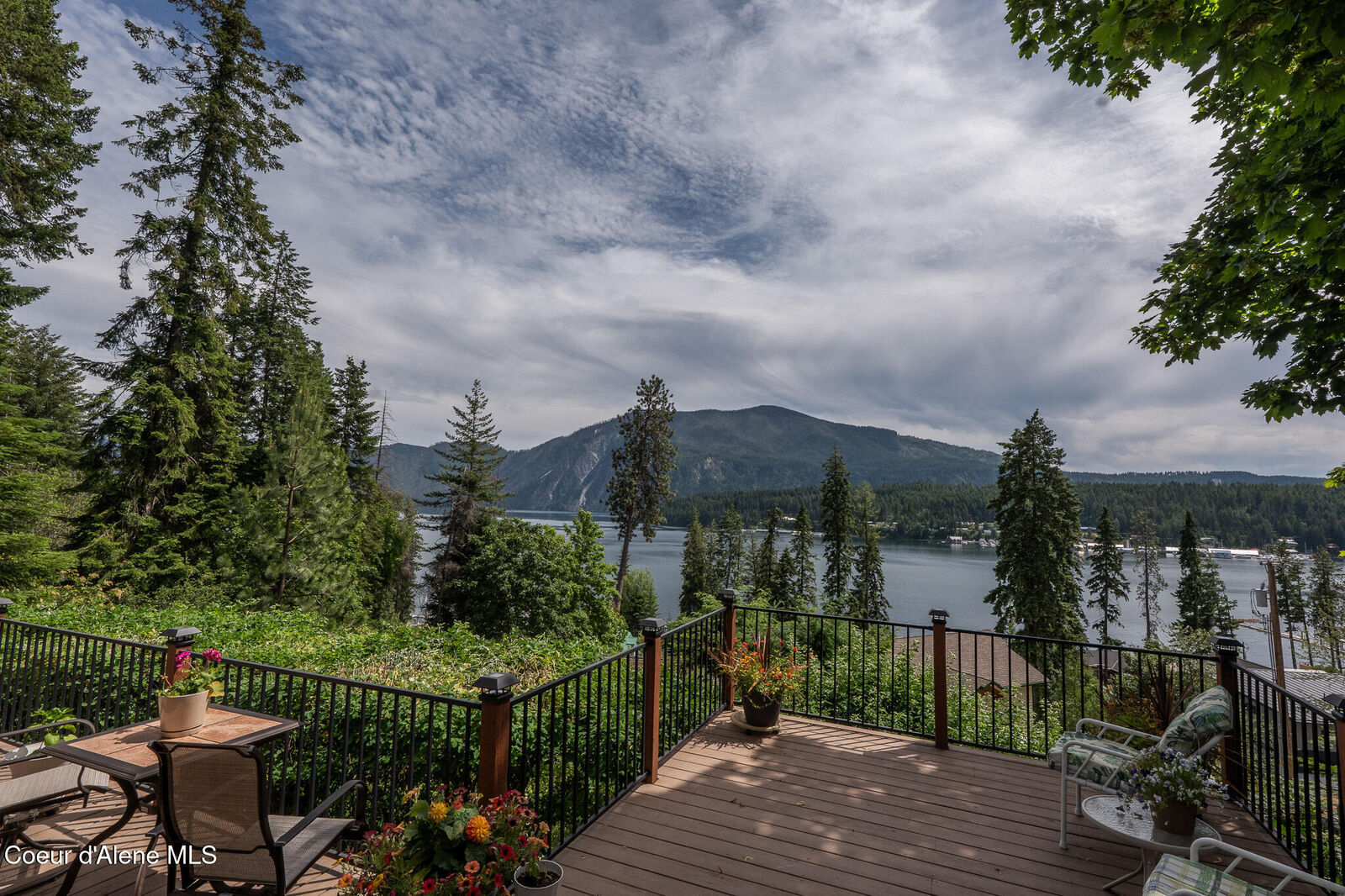 Property Photo: 17532 E Bannock Dr ID 83803