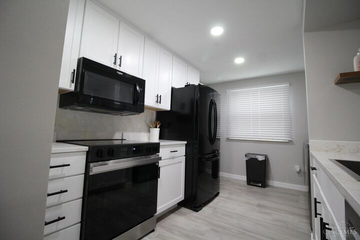 Property Photo:  4 Kensington Drive  OH 45013 