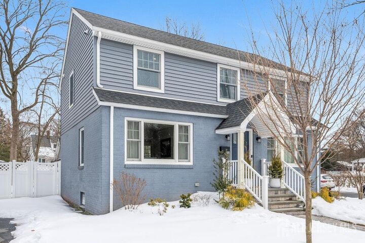 Property Photo:  58 Kempson Place  NJ 08840 