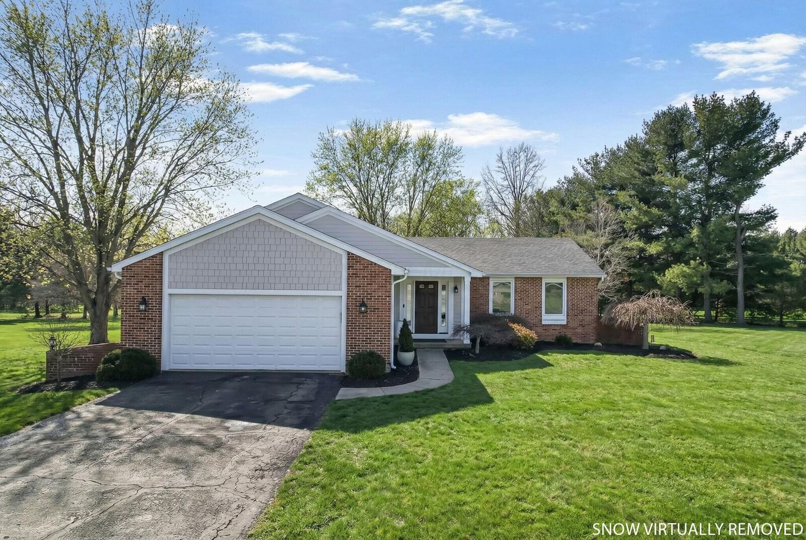 Property Photo: 5699 Feldon NW Court OH 43112