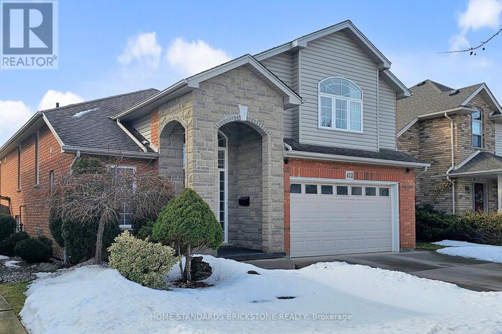 Property Photo: 412 Autumn Crescent ON L3C 7J9