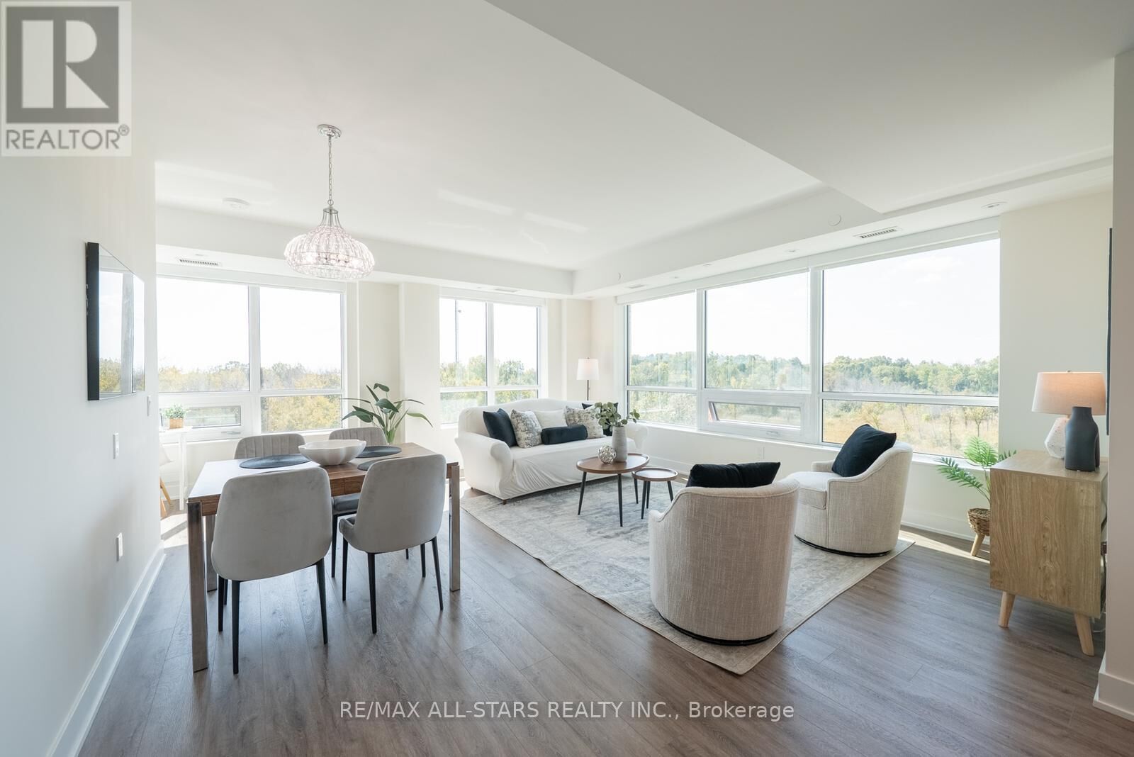 Property Photo:  11750 Ninth Line 433  ON L4A 5G1 