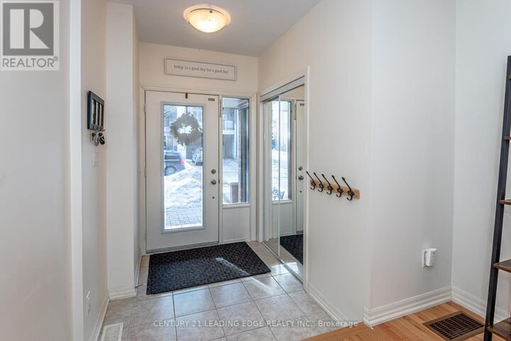 Property Photo:  256 Vivant Street  ON L3X 0K9 