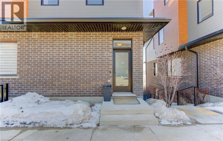 Property Photo:  54 West Bridge Street West 23  ON N2K 0G4 