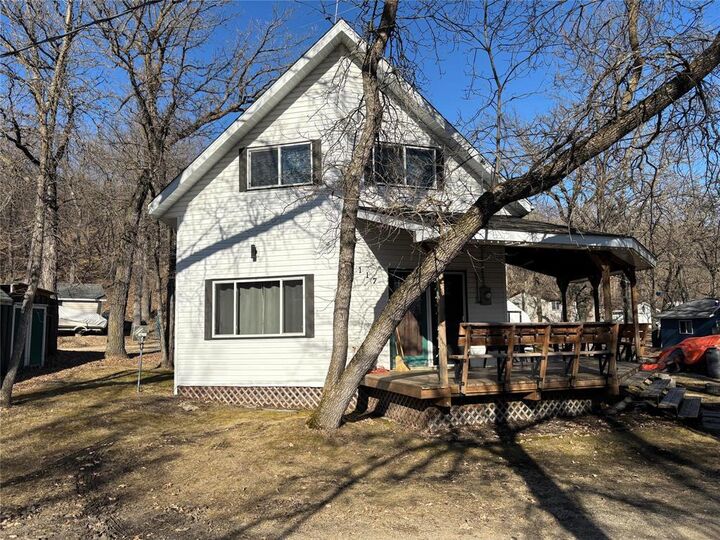 Property Photo:  117 Cedar Street  MB R0K 1R0 