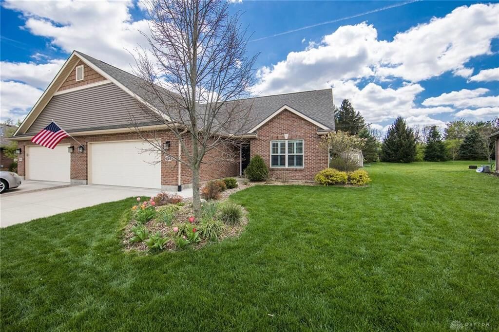 Property Photo:  564 Cider Mill Way  OH 45371 