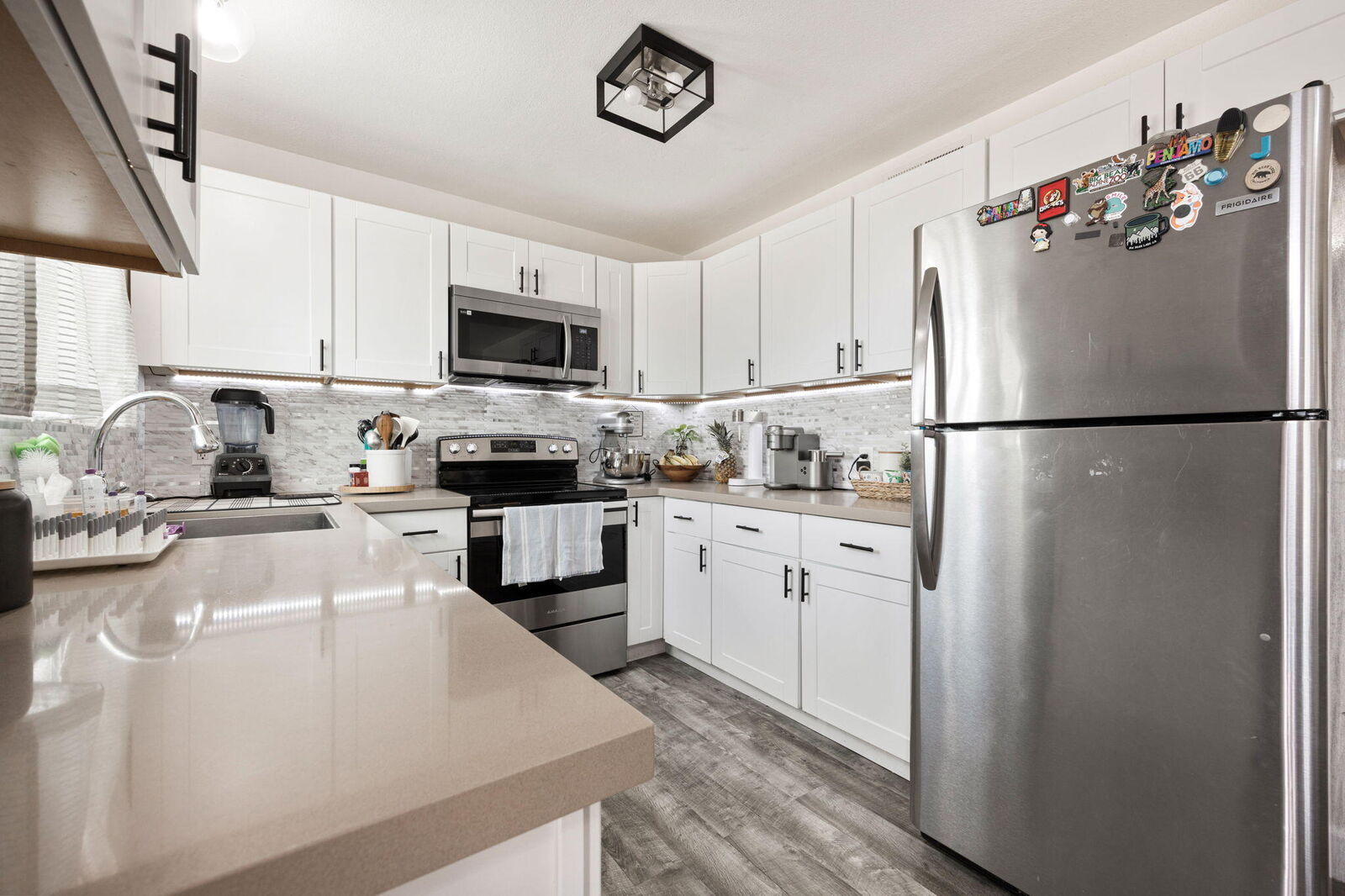 Property Photo:  1050 San Diego Avenue  CA 92274 