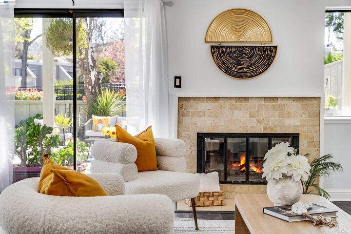 Property Photo: 7332 Stonedale Dr CA 94588