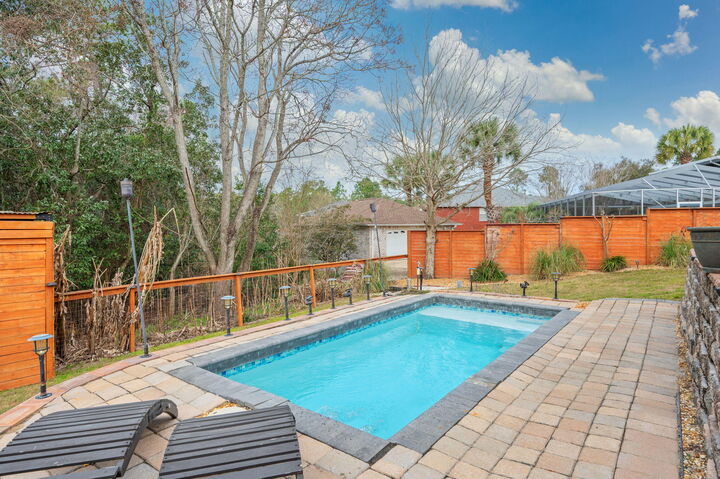 Property Photo:  4664 Browning Court  FL 32539 