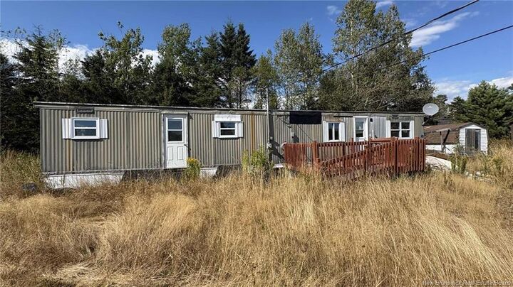 Property Photo:  6 Fire Street  NB E4H 3Z3 