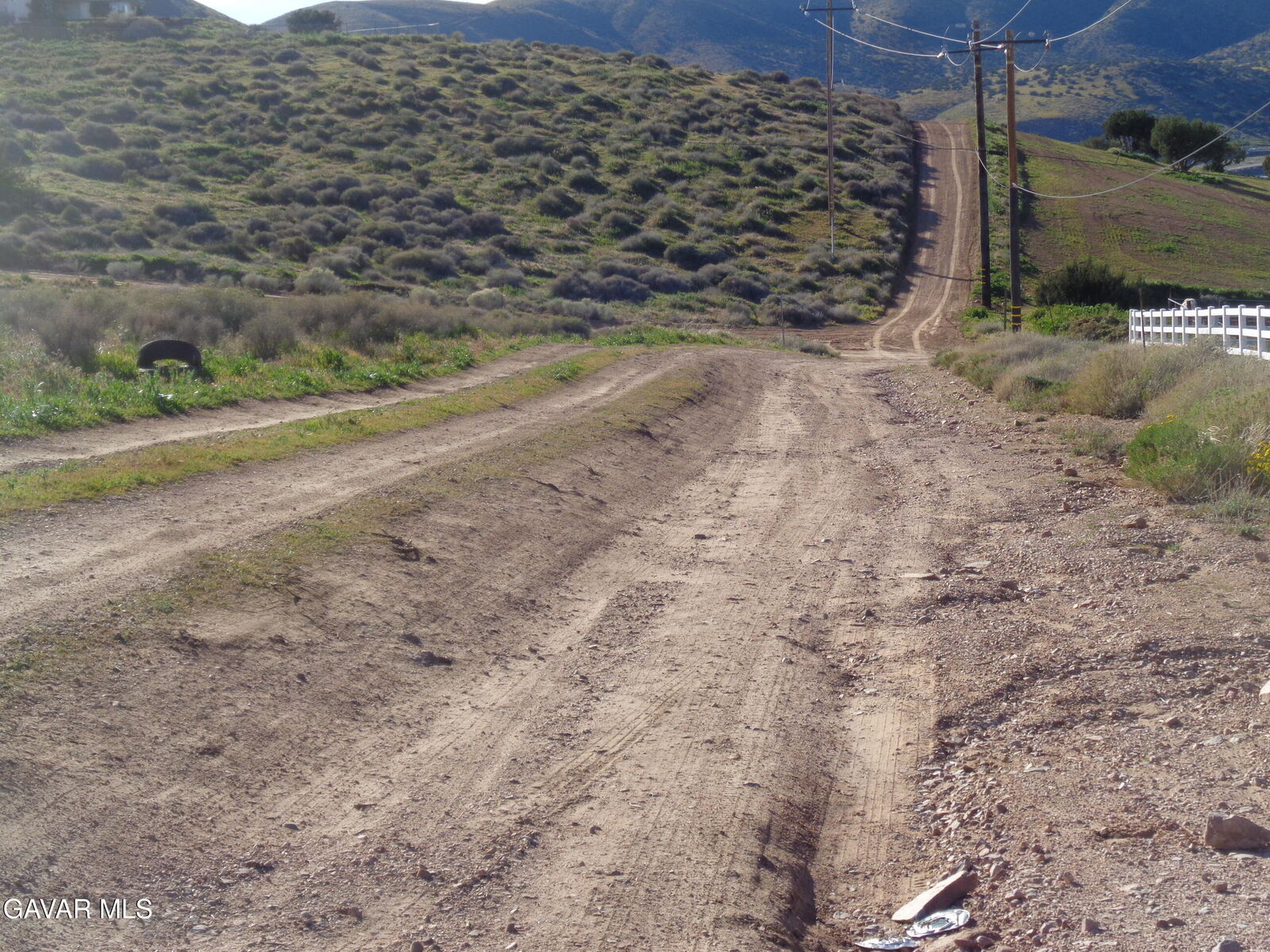 Property Photo:  1800 Richter Lane  CA 93550 