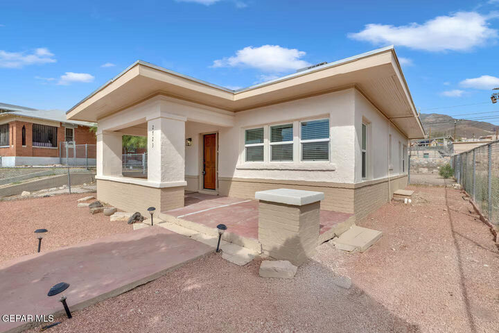 Property Photo:  2723 Grant Avenue  TX 79930 