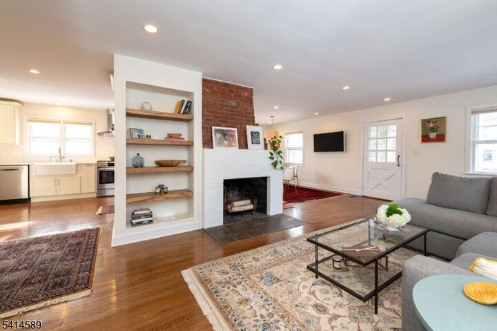 Property Photo:  72 Maplewood Ave  NJ 07040 