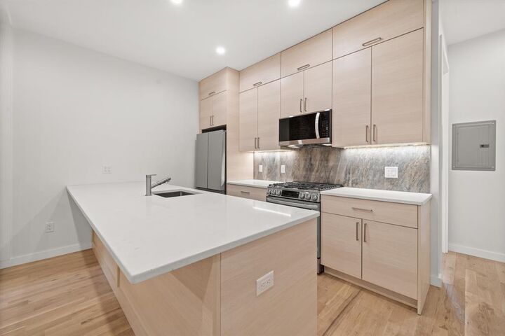 Property Photo:  119 Storms Ave 1  NJ 07306 