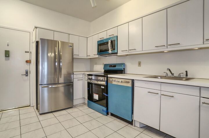 Property Photo: 75 Liberty Ave C3 NJ 07306