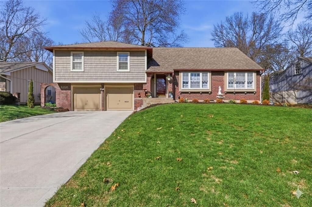 Property Photo:  8108 W 72nd Street  KS 66204 