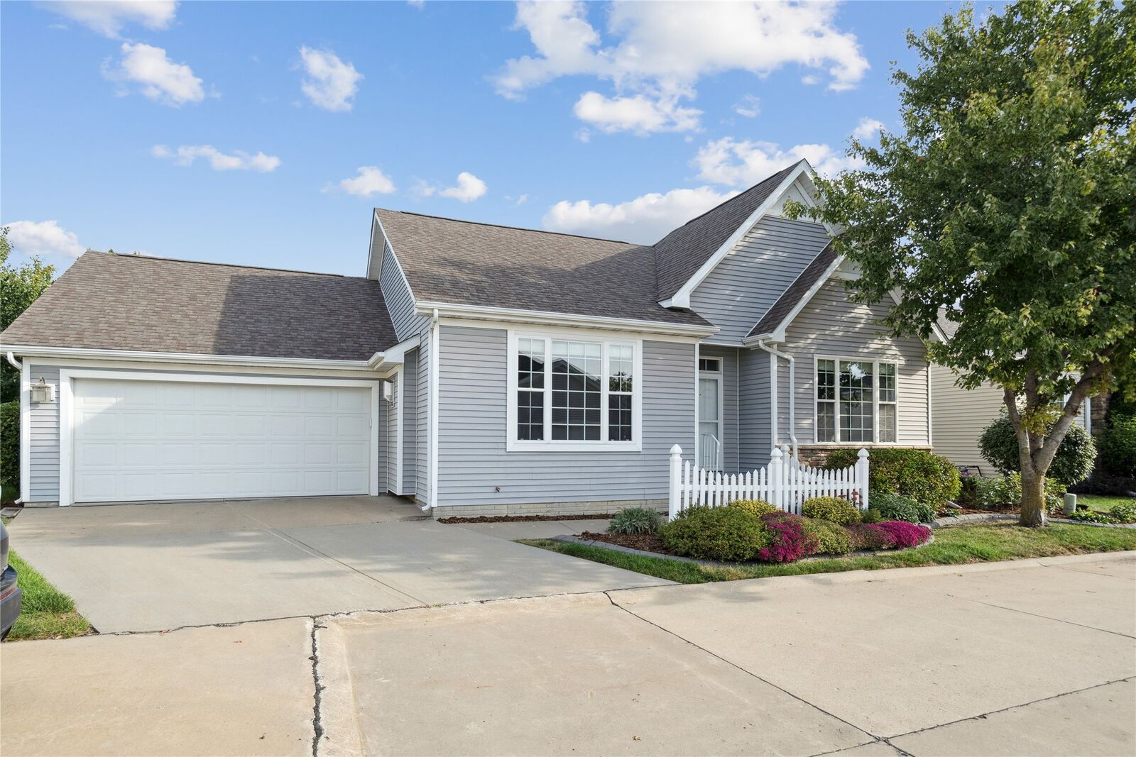 Property Photo: 12723 Sunflower Drive IA 50323