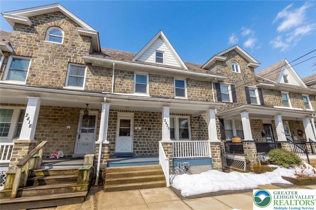 Property Photo:  2420 Sycamore Street  PA 18042 