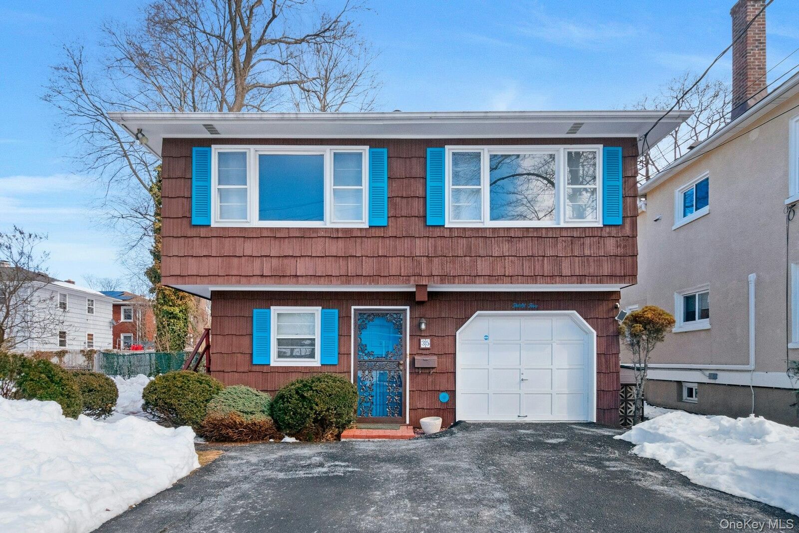 Property Photo:  35 Lenox Avenue  NY 10570 