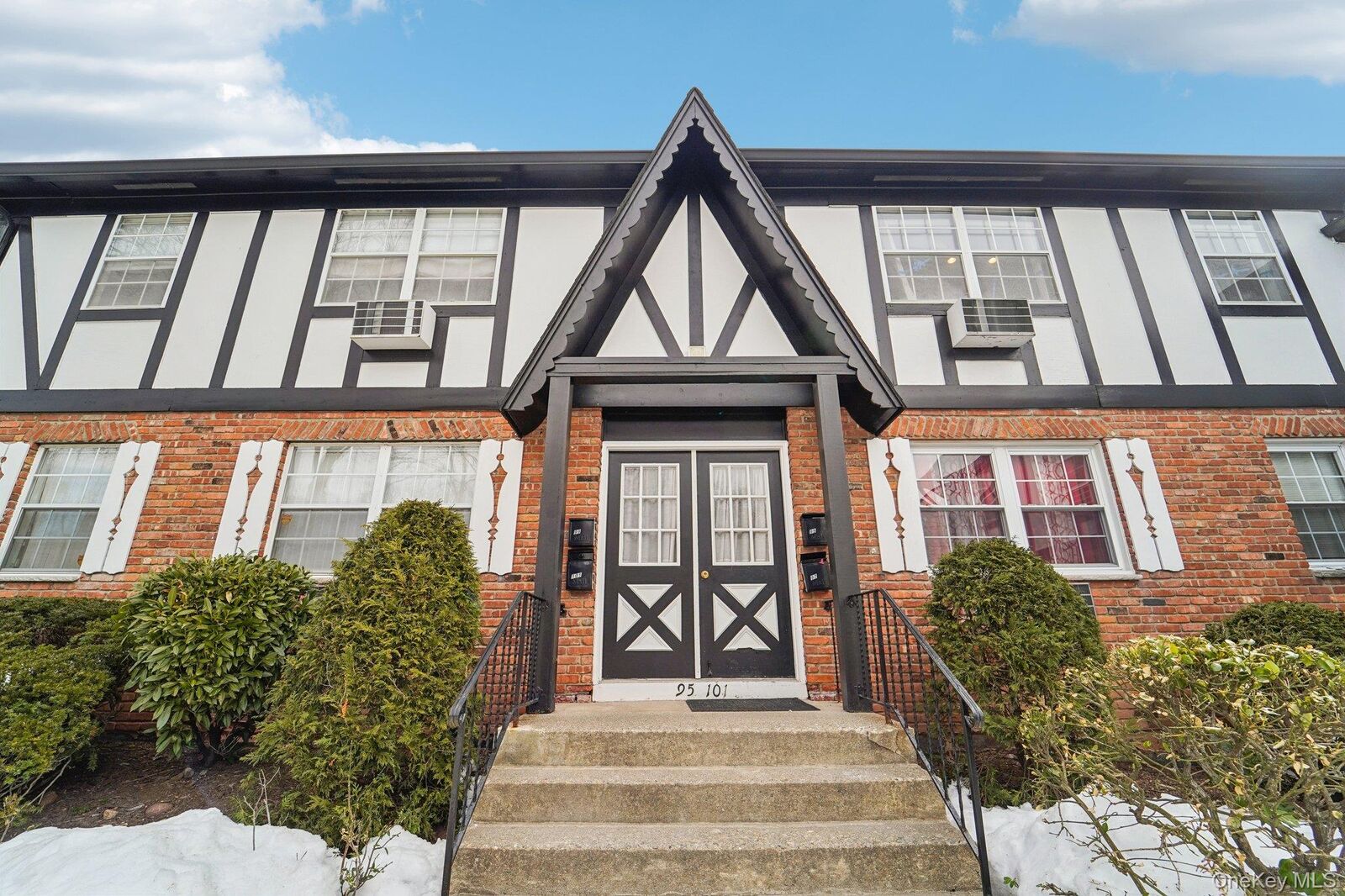 Property Photo: 101 Parkside NY 10901