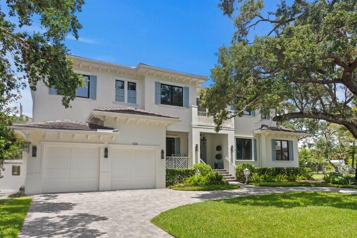 Property Photo: 534 Ladrone Avenue FL 33606