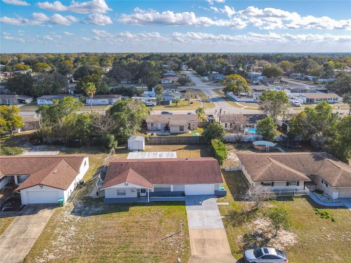 Property Photo: 895 Superior Street FL 32725