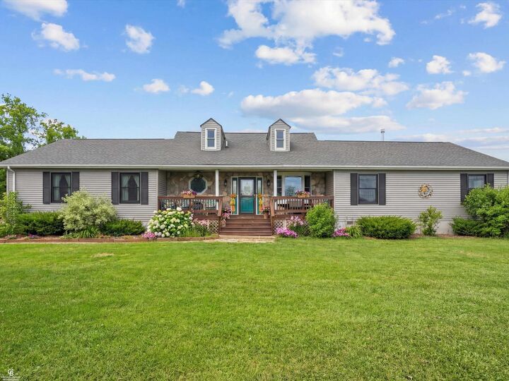 Property Photo: 9890 Gratiot Avenue MI 48063