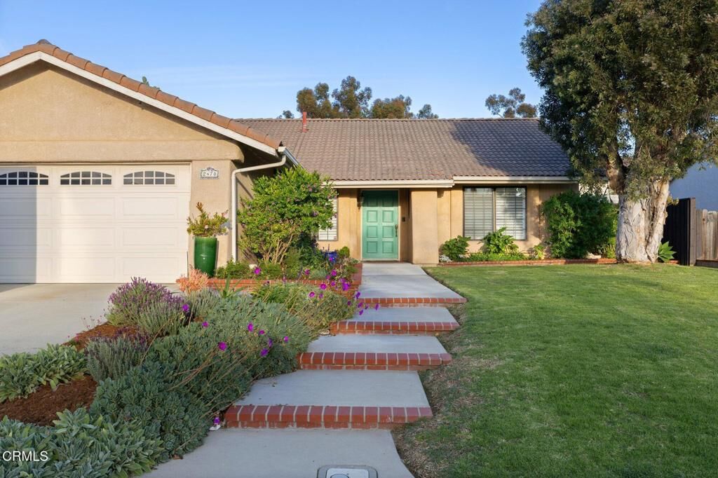 Property Photo:  2470 Warbler Avenue  CA 93003 