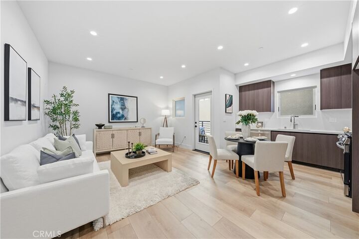 Property Photo:  150 Oak Knoll Ave 103  CA 91101 