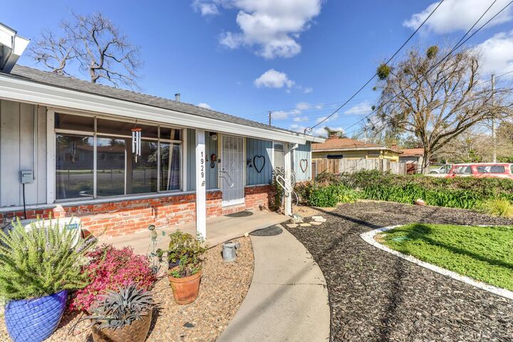 Property Photo:  1929 E Street  CA 95673 