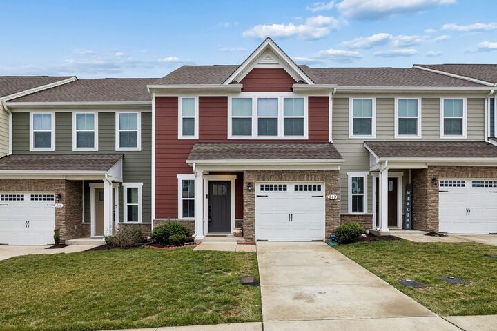 Property Photo:  262 Dartmoor Pl  TN 37072 