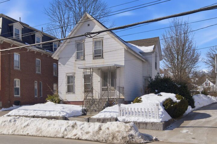 Property Photo:  25 N Spring Street  NH 03301 