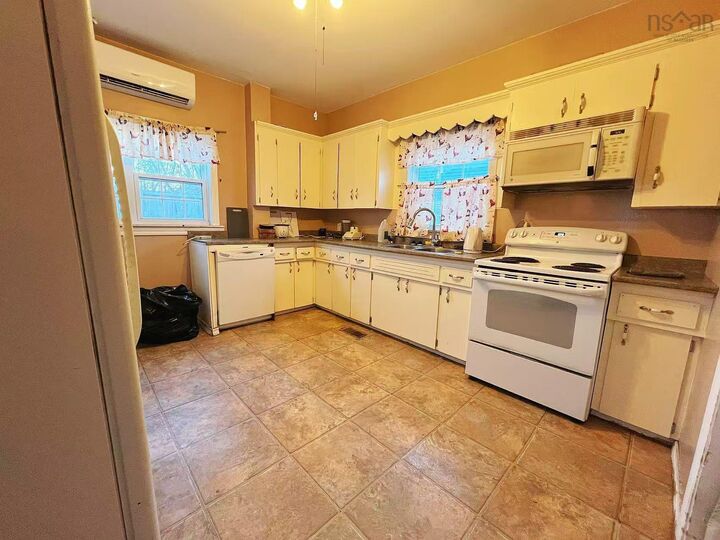 Property Photo: 5 Byng Street NS B1A 3G9