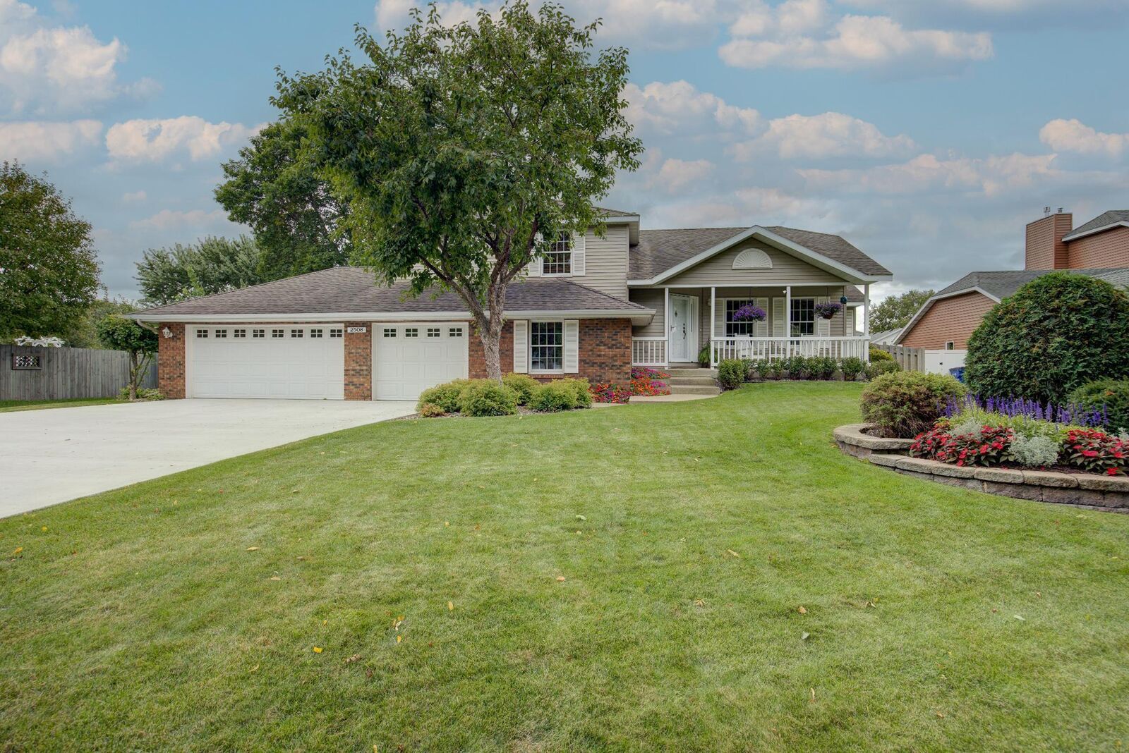 Property Photo: 2508 Colony Drive MN 56303