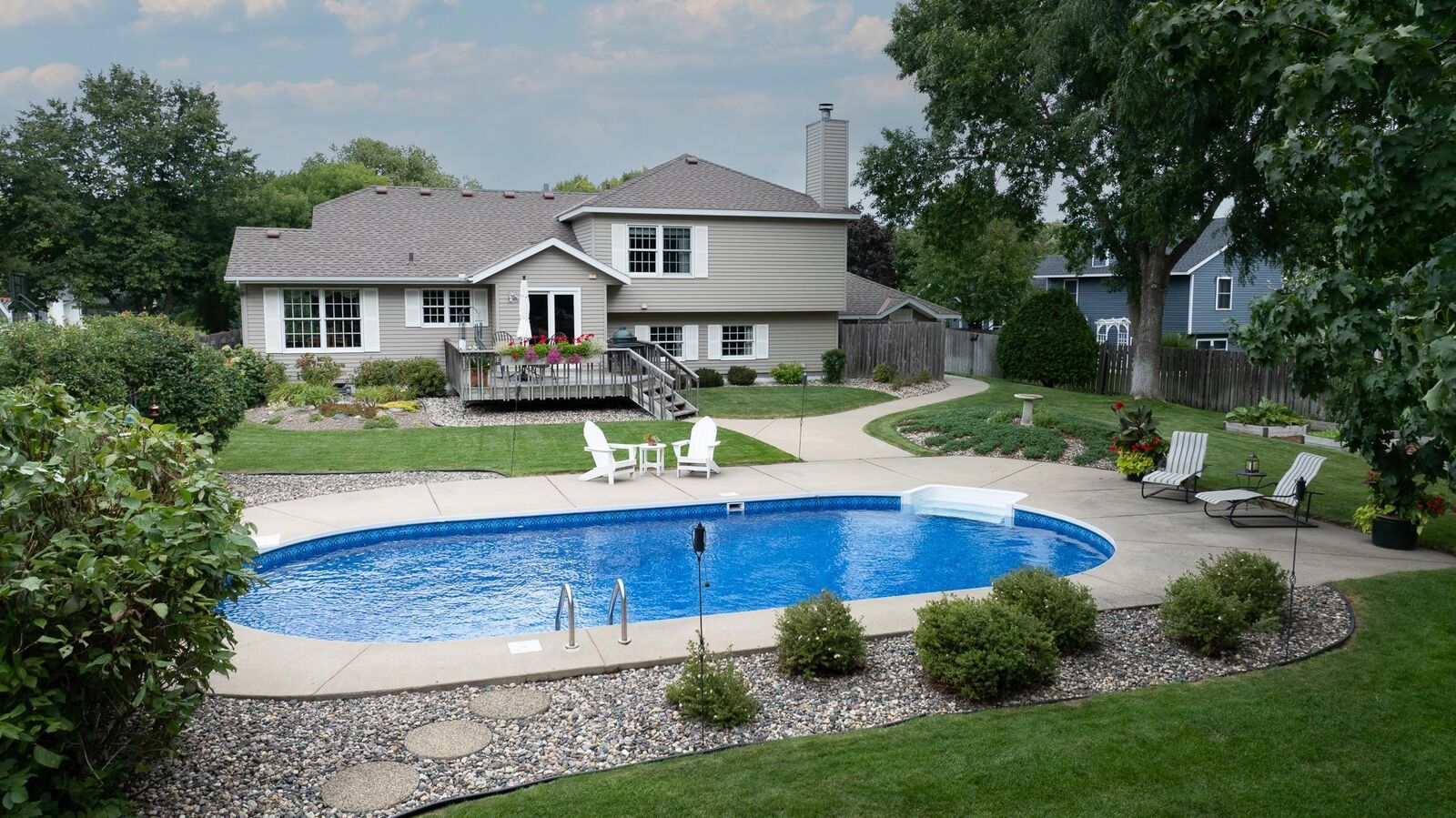 Property Photo:  2508 Colony Drive  MN 56303 