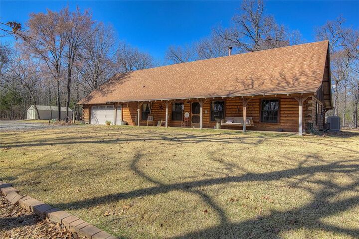 Property Photo:  411 County Road 1784  TX 75497 