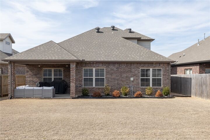 Property Photo:  1419 Fifth Avenue  AR 72745 