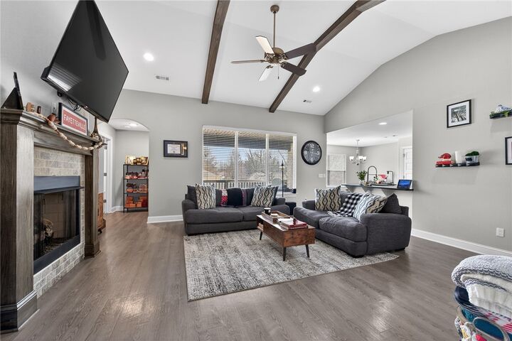 Property Photo:  5821 W Fountain Street  AR 72704 