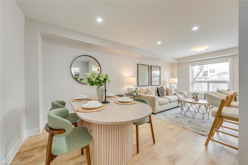 Property Photo:  2350 Grand Ravine Drive 17  ON L6H 6E2 