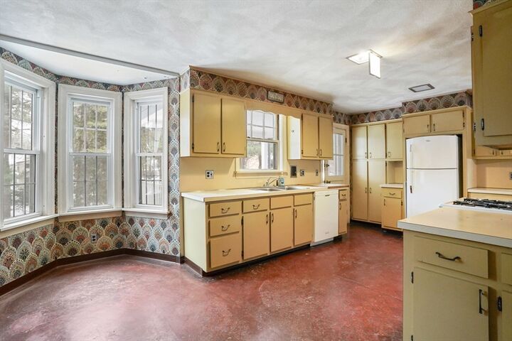 Property Photo:  1438 Beacon St  MA 02468 