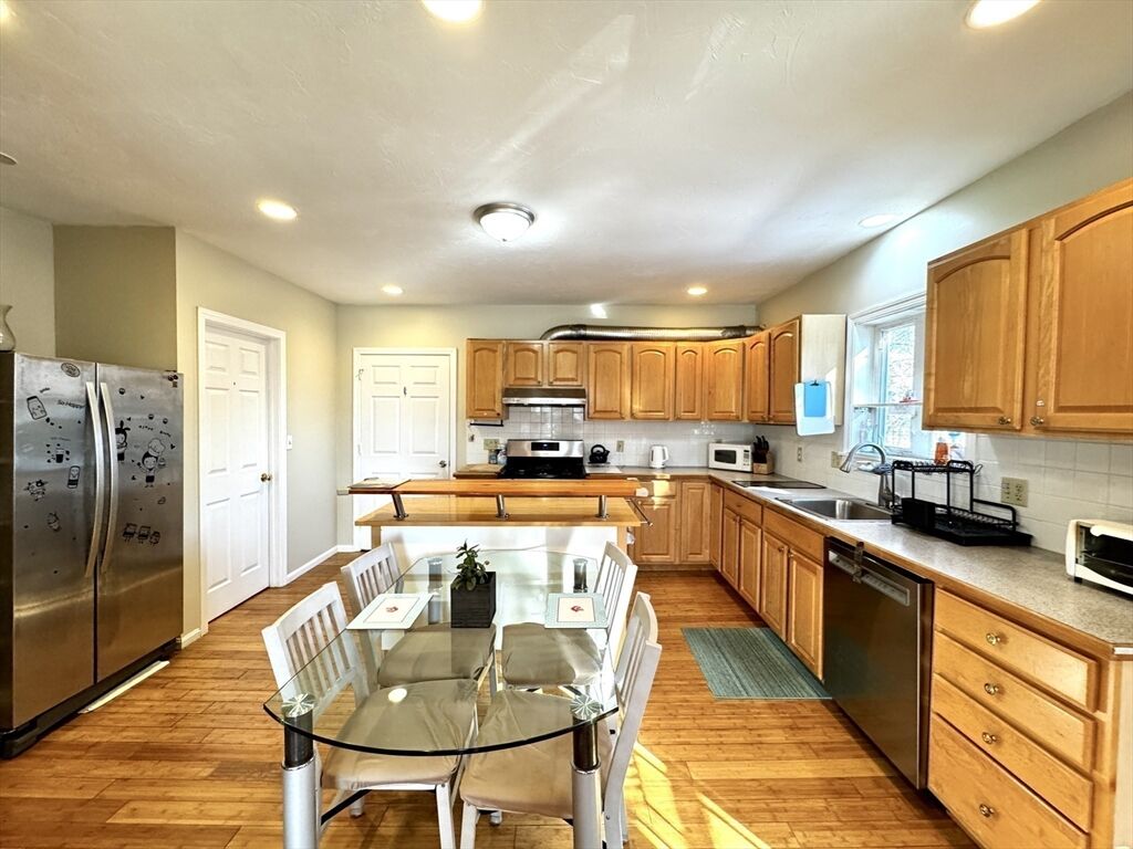 Property Photo:  82 Medford St 2  MA 02148 