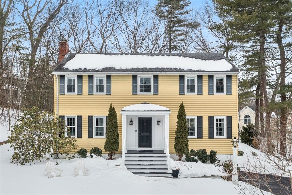 Property Photo:  40 Pinewood Rd  MA 02482 