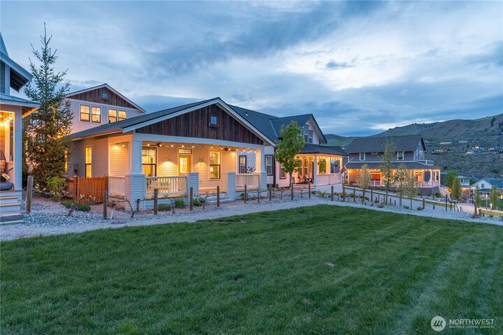 Property Photo:  481  Mackinaw Lane  WA 98816 