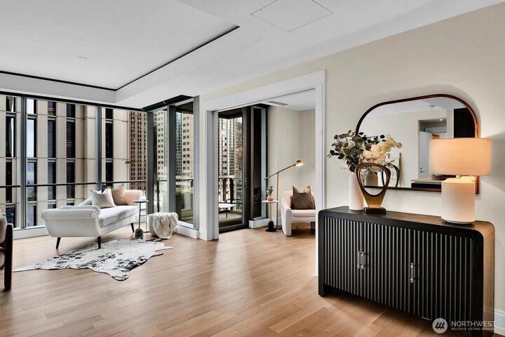 Property Photo:  99  Union Street 1205  WA 98101 