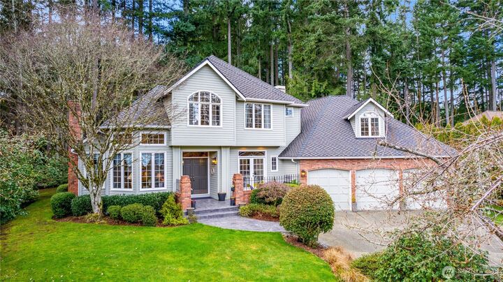 Property Photo:  15427  178th Avenue NE  WA 98072 