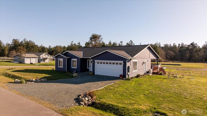 Property Photo:  2691  Balboa Way  WA 98239 