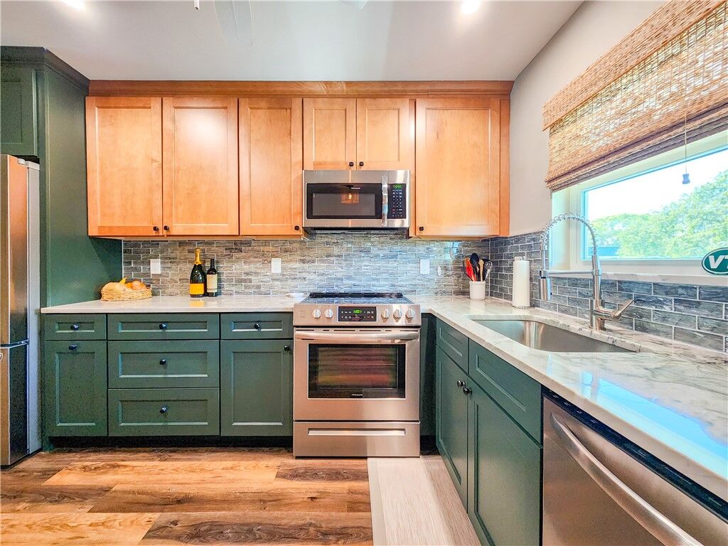 Property Photo:  2800 Indian River Boulevard 8M  FL 32960 