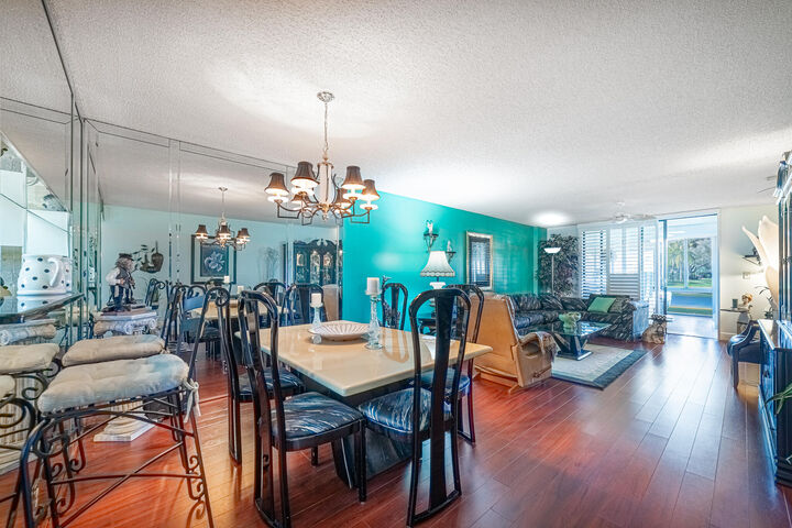 Property Photo: 15456 Pembridge Drive 111 FL 33484